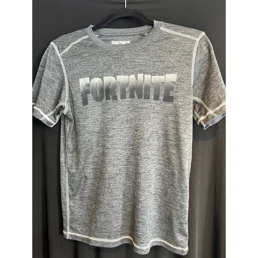 Youth Fortnite T Shirt Size 14/16‎